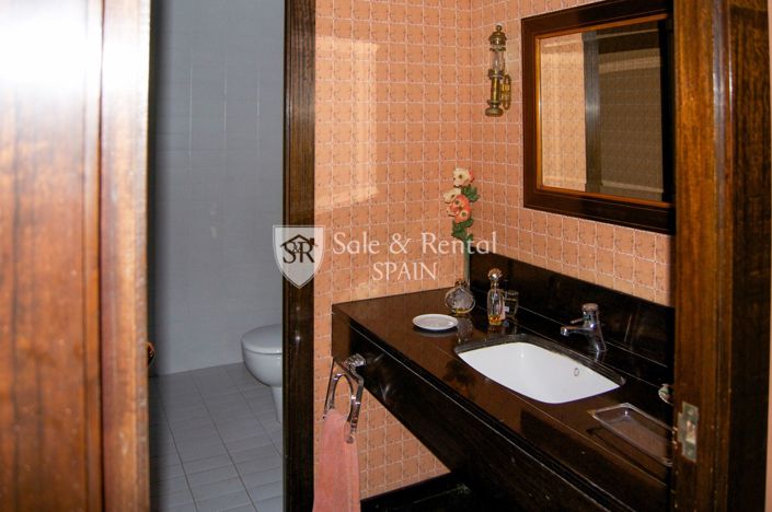 Image No.16-6 Bed Villa for sale