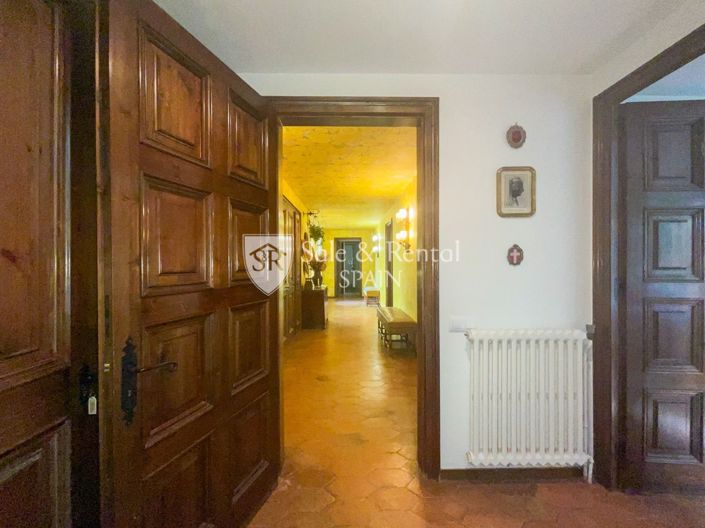 Image No.35-7 Bed Villa for sale