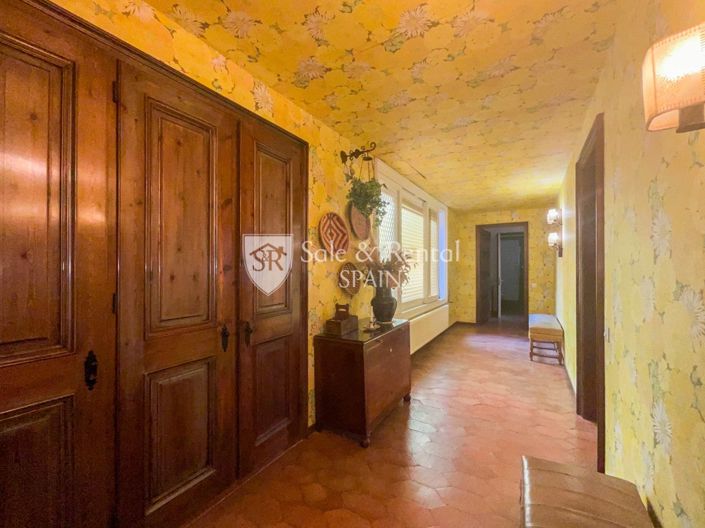 Image No.38-7 Bed Villa for sale