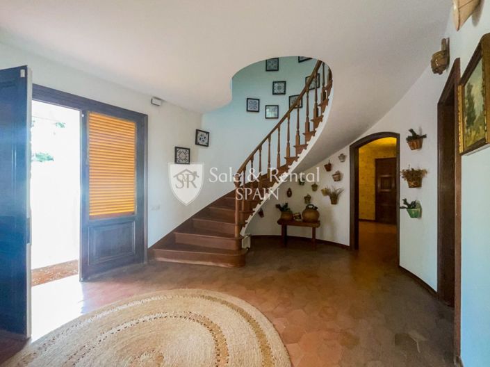 Image No.5-7 Bed Villa for sale