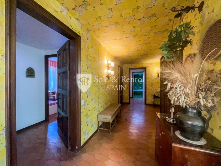 Image No.52-7 Bed Villa for sale