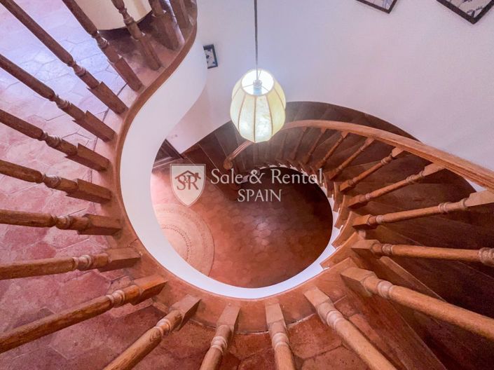 Image No.55-7 Bed Villa for sale