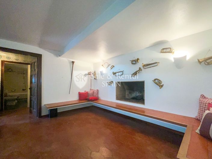 Image No.59-7 Bed Villa for sale