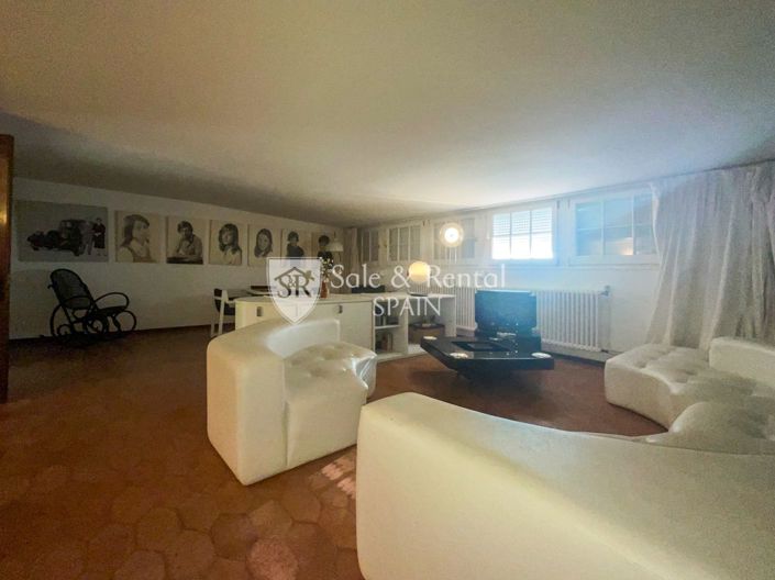 Image No.60-7 Bed Villa for sale