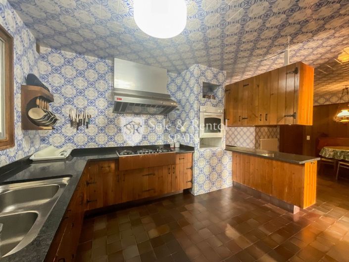 Image No.66-7 Bed Villa for sale