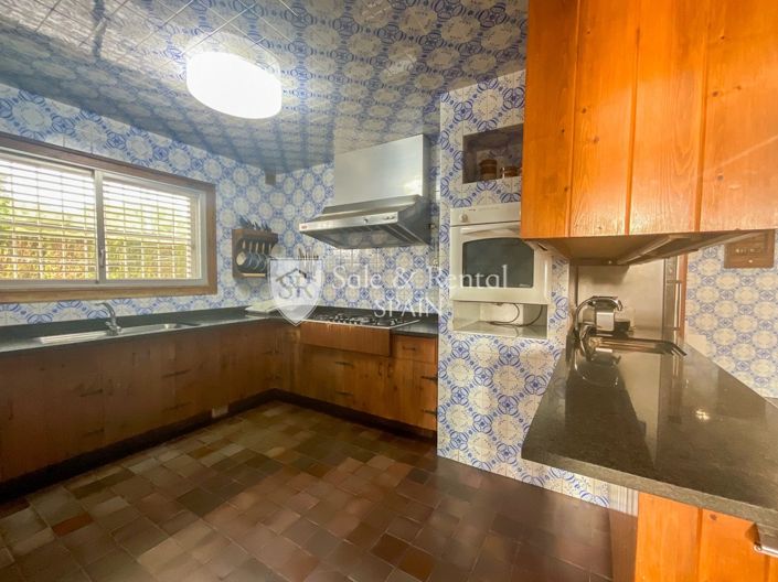 Image No.67-7 Bed Villa for sale