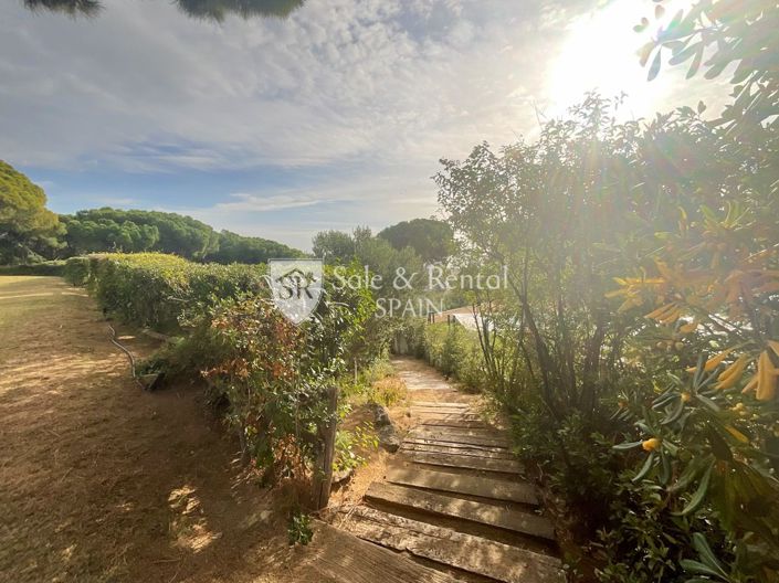 Image No.71-7 Bed Villa for sale