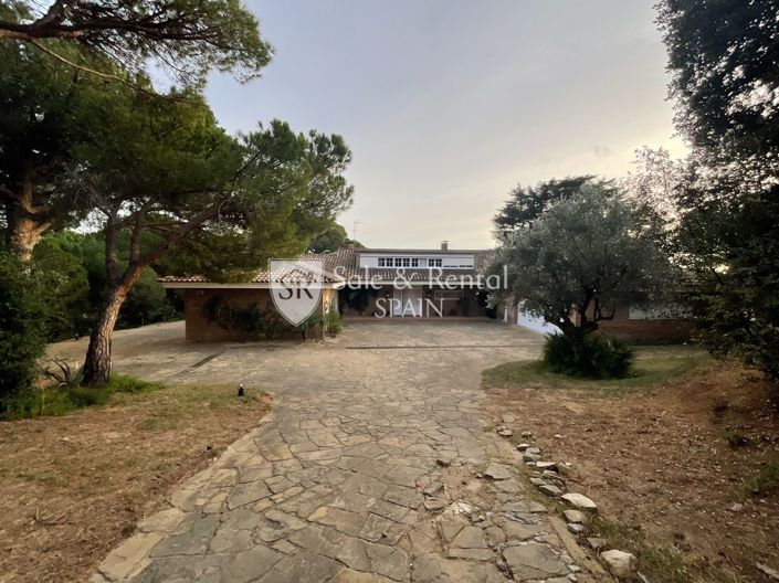 Image No.80-7 Bed Villa for sale