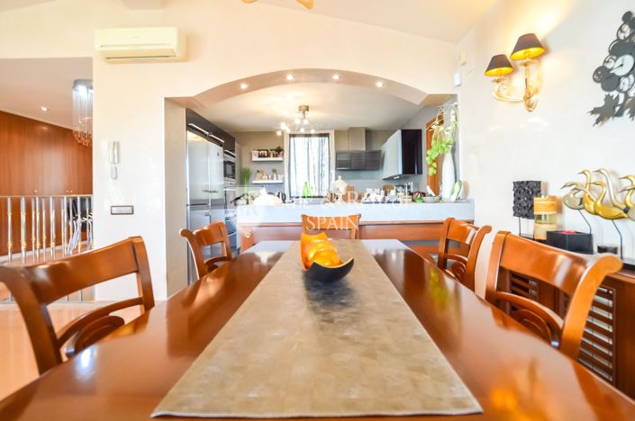 Image No.12-5 Bed Villa for sale