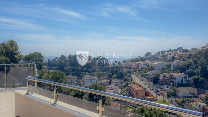 Image No.27-6 Bed Villa for sale