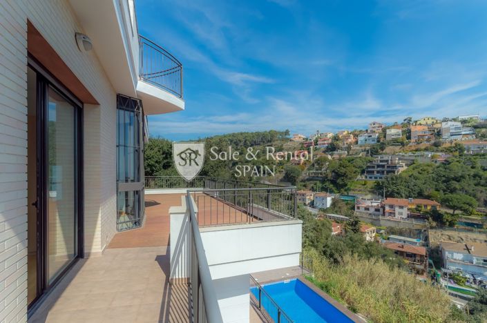 Image No.14-5 Bed Villa for sale