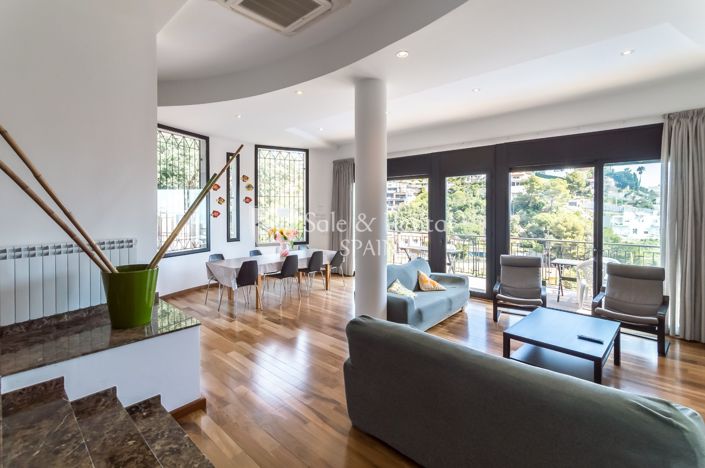 Image No.20-5 Bed Villa for sale