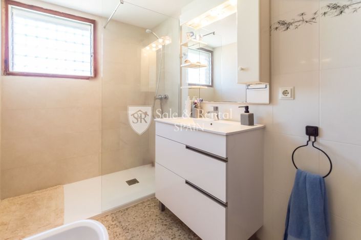 Image No.20-4 Bed Villa for sale