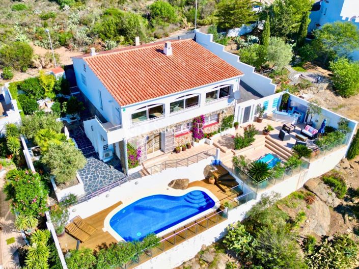 Image No.3-5 Bed Villa for sale