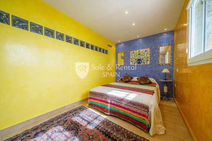 Image No.45-5 Bed Villa for sale