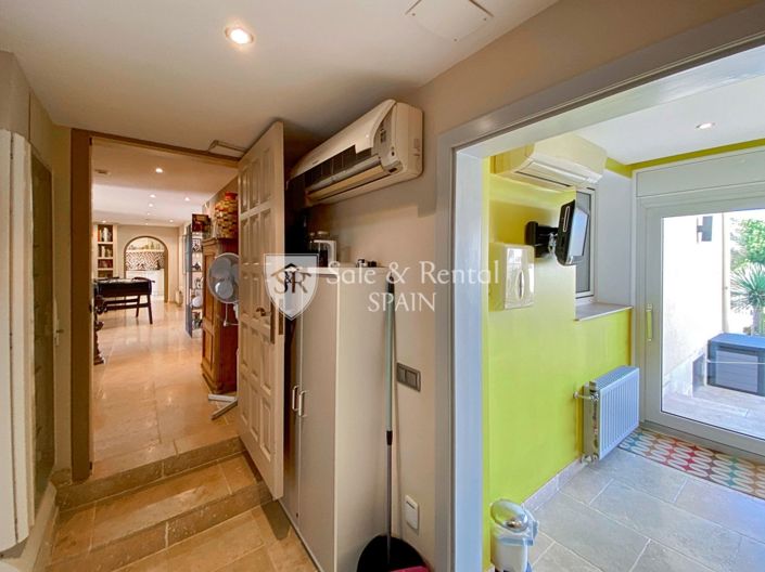 Image No.129-5 Bed Villa for sale