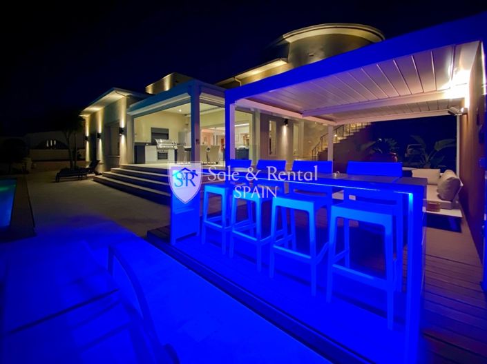 Image No.137-5 Bed Villa for sale