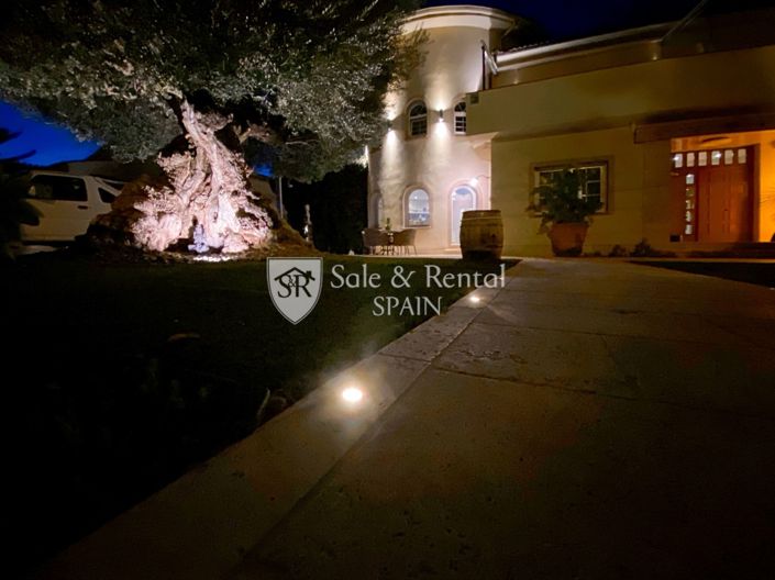 Image No.153-5 Bed Villa for sale