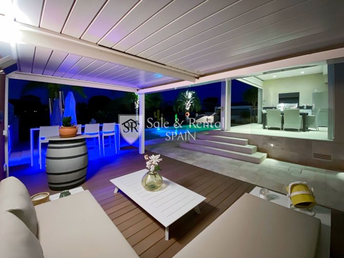 Image No.160-5 Bed Villa for sale