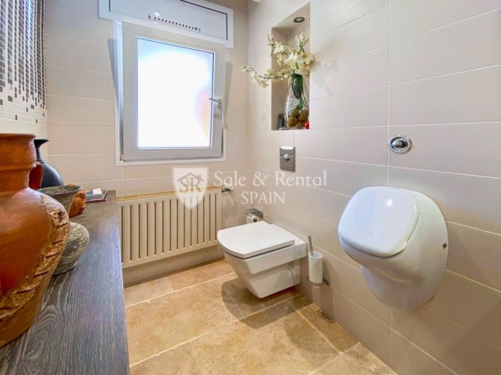 Image No.32-5 Bed Villa for sale