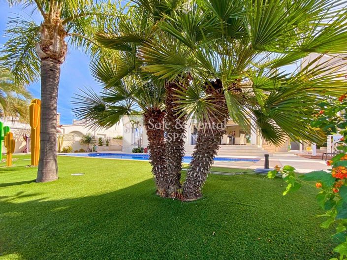 Image No.61-5 Bed Villa for sale