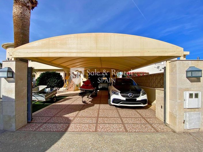 Image No.72-5 Bed Villa for sale