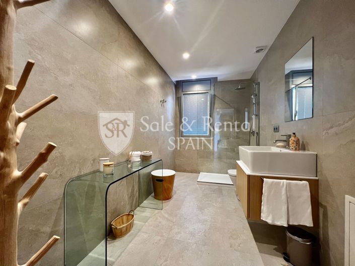 Image No.23-6 Bed Villa for sale