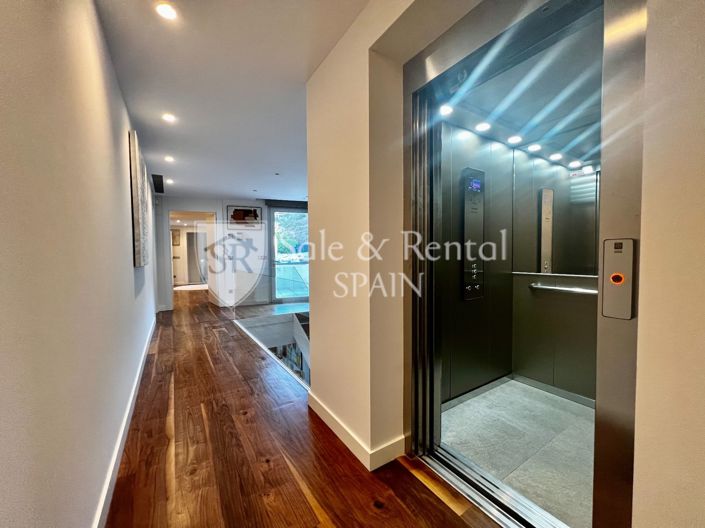 Image No.38-6 Bed Villa for sale