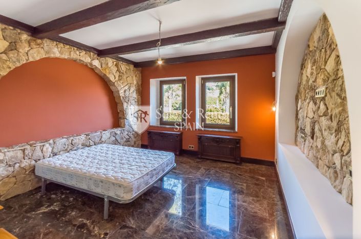 Image No.44-4 Bed Villa for sale