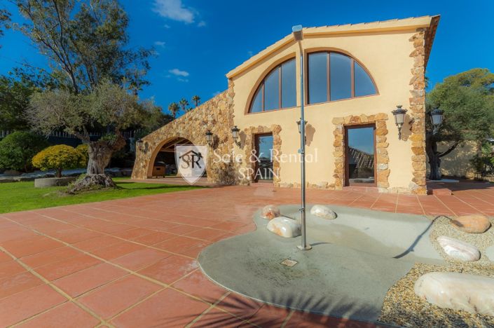 Image No.48-4 Bed Villa for sale