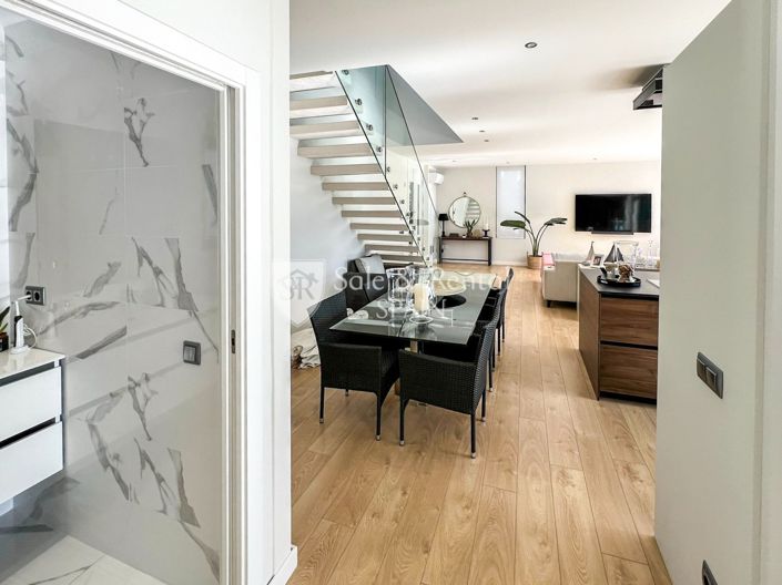 Image No.20-5 Bed Villa for sale