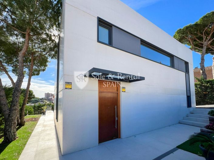 Image No.28-5 Bed Villa for sale