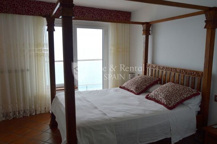 Image No.14-5 Bed Villa for sale