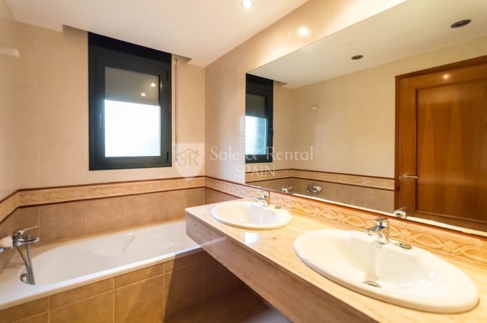 Image No.40-Villa de 5 chambres à vendre à Lloret de Mar