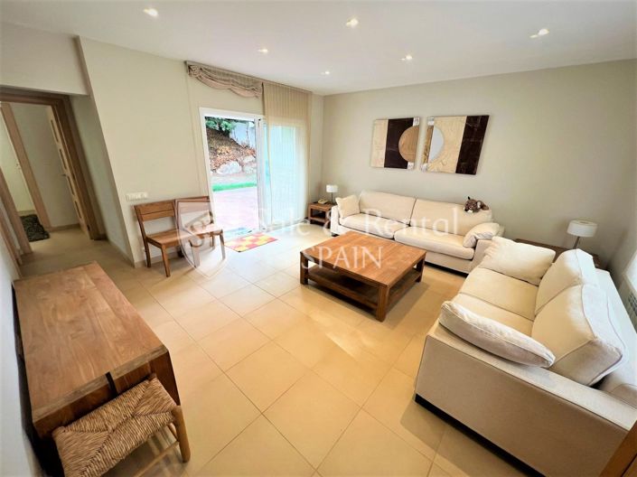 Image No.68-10 Bed Villa for sale