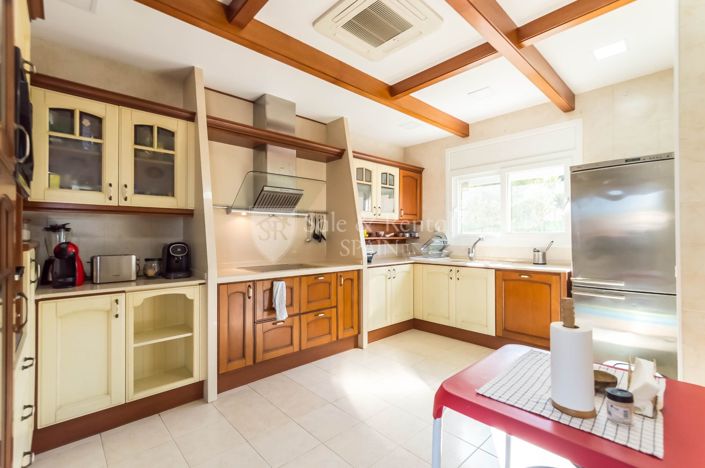 Image No.10-3 Bed Villa for sale