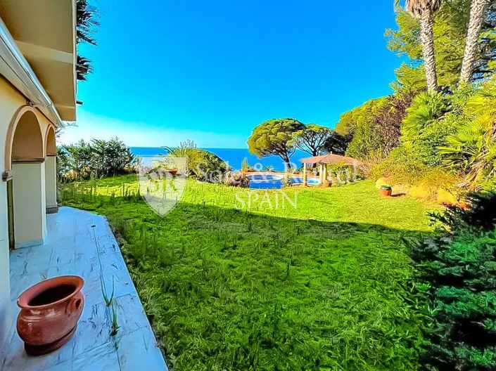 Image No.23-3 Bed Flat for sale