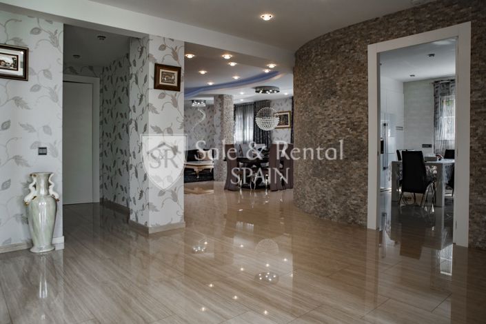 Image No.14-5 Bed Villa for sale