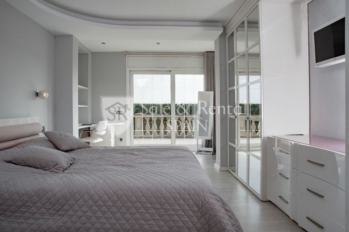 Image No.50-5 Bed Villa for sale