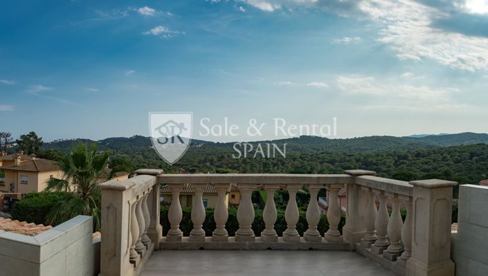 Image No.59-5 Bed Villa for sale