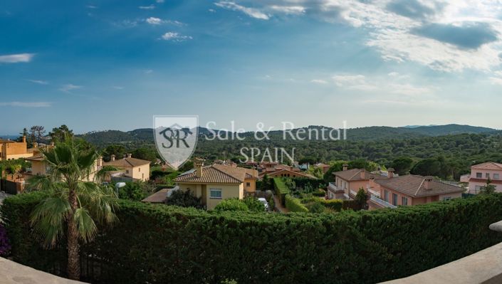 Image No.60-5 Bed Villa for sale