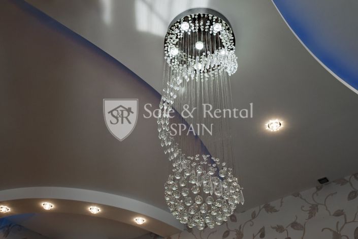 Image No.8-5 Bed Villa for sale