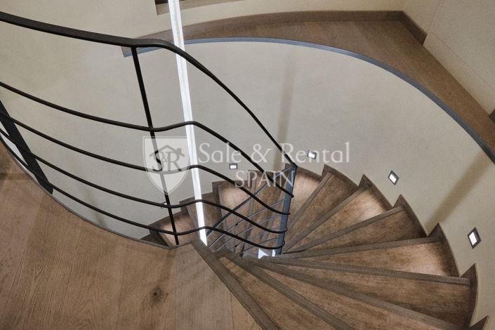 Image No.19-5 Bed Villa for sale