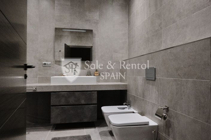 Image No.25-5 Bed Villa for sale