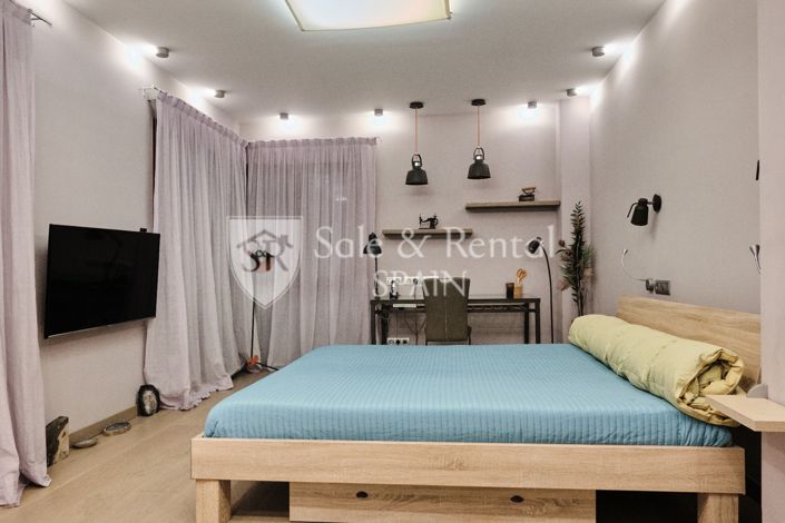 Image No.40-5 Bed Villa for sale