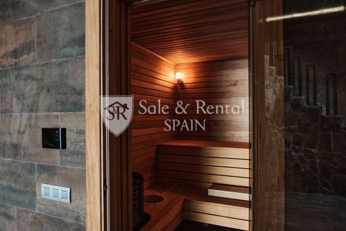 Image No.65-5 Bed Villa for sale