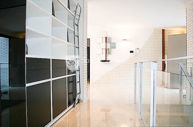 Image No.4-4 Bed Villa for sale