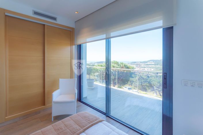 Image No.41-4 Bed Villa for sale