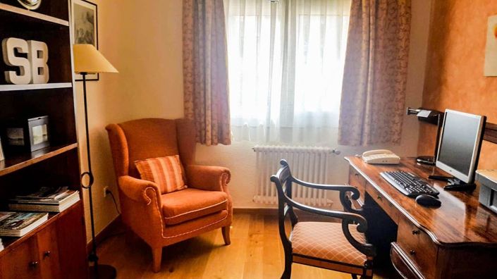 Image No.18-8 Bed Villa for sale