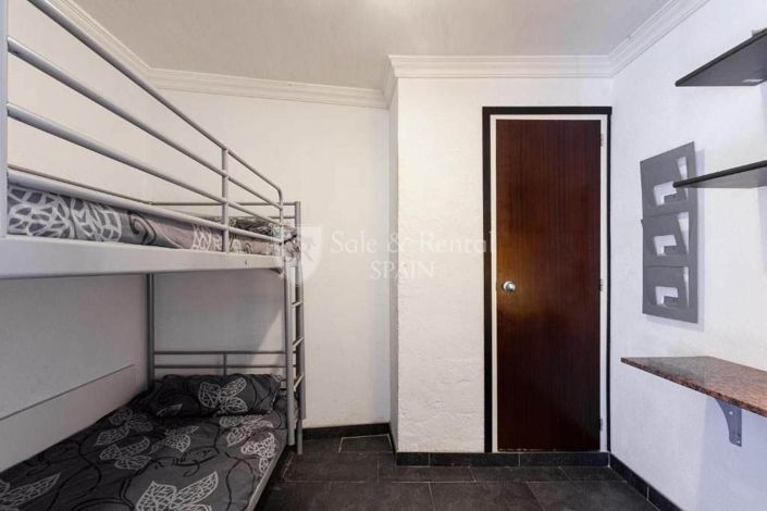 Image No.17-3 Bed Flat for sale